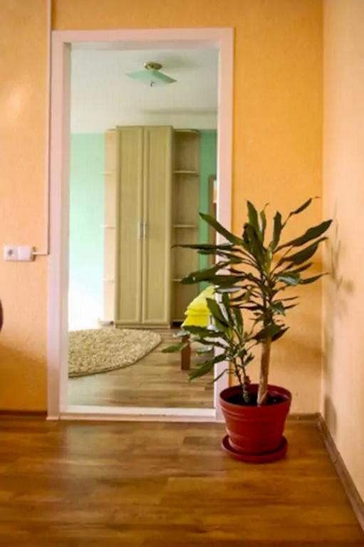 Apartment On Sobornyi Avenue Zaporizhia Екстериор снимка