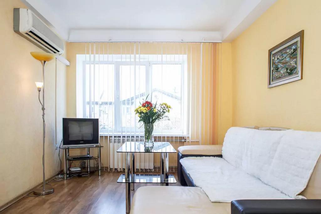 Apartment On Sobornyi Avenue Zaporizhia Екстериор снимка