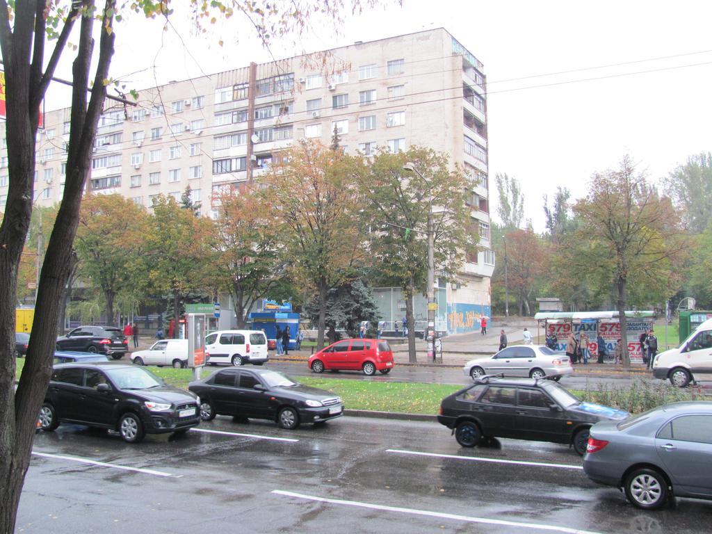 Apartment On Sobornyi Avenue Zaporizhia Екстериор снимка